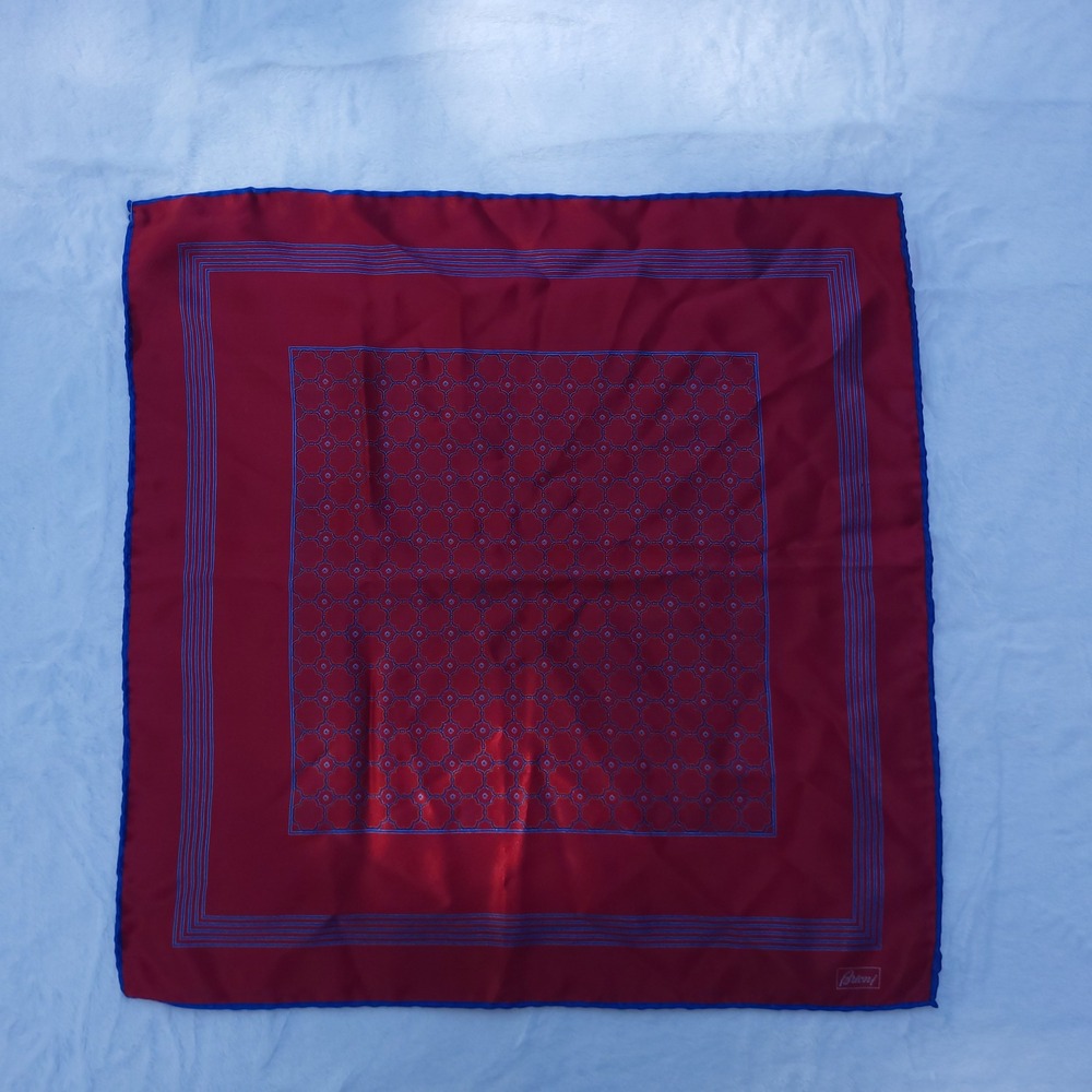 Brioni Silk Pocket Square Burgundy Blue Geometric Medallion Made in Italy Luxury